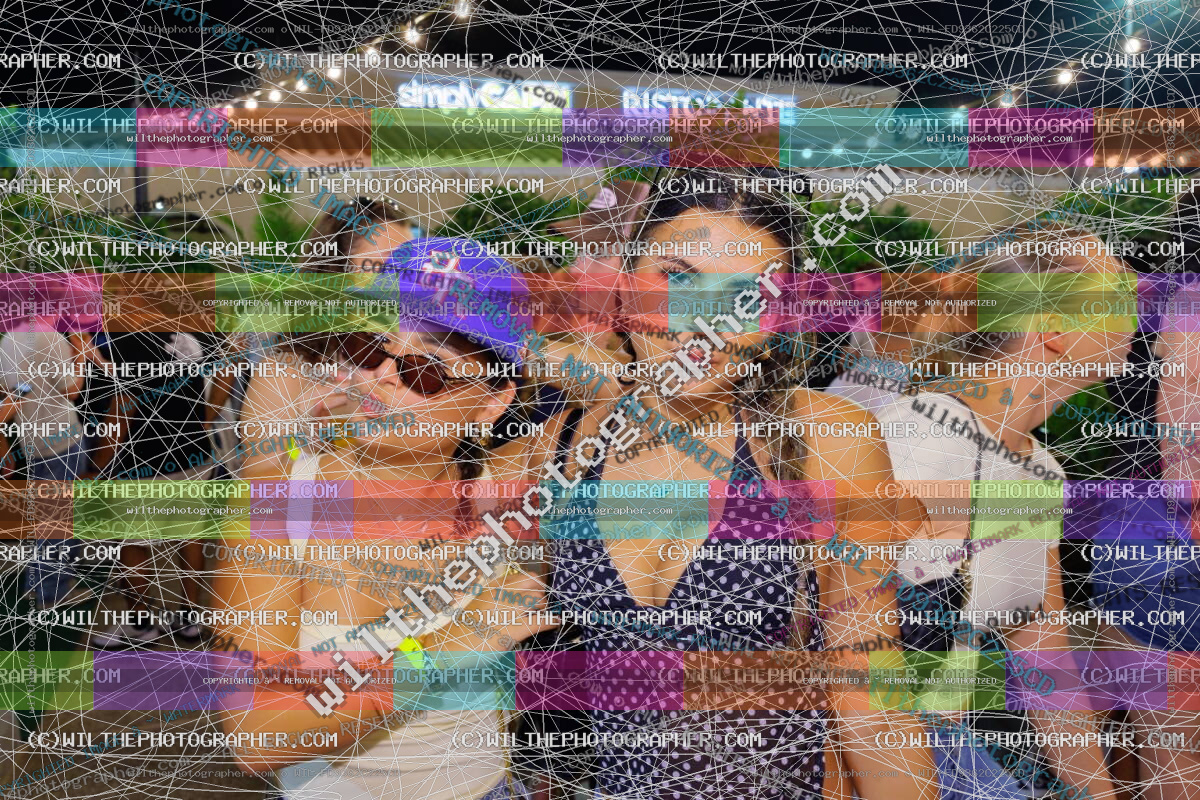 R5_9857.jpg