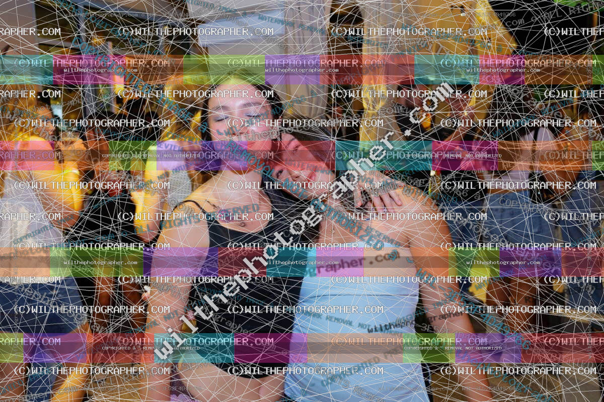 R5_9837.jpg