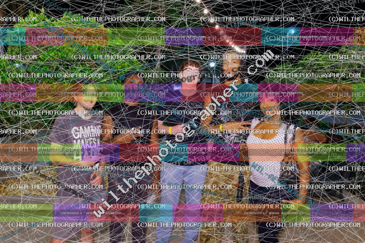 R5_9863.jpg