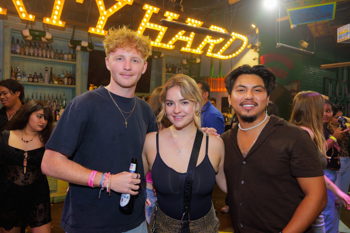08-04-26 Senor Frogs